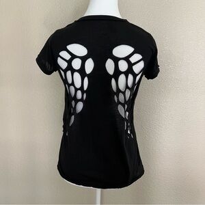 Wing Back Burnout Black Tee